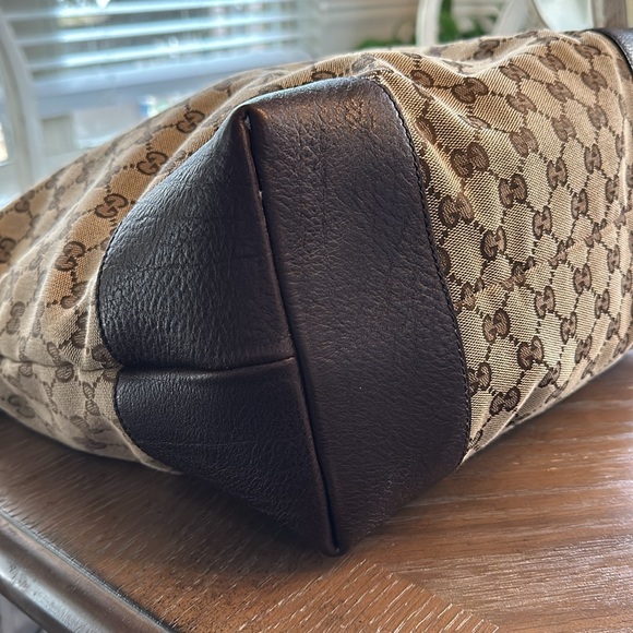 Gucci GG monogram canvas tote bag with COA - Picture 8 of 17